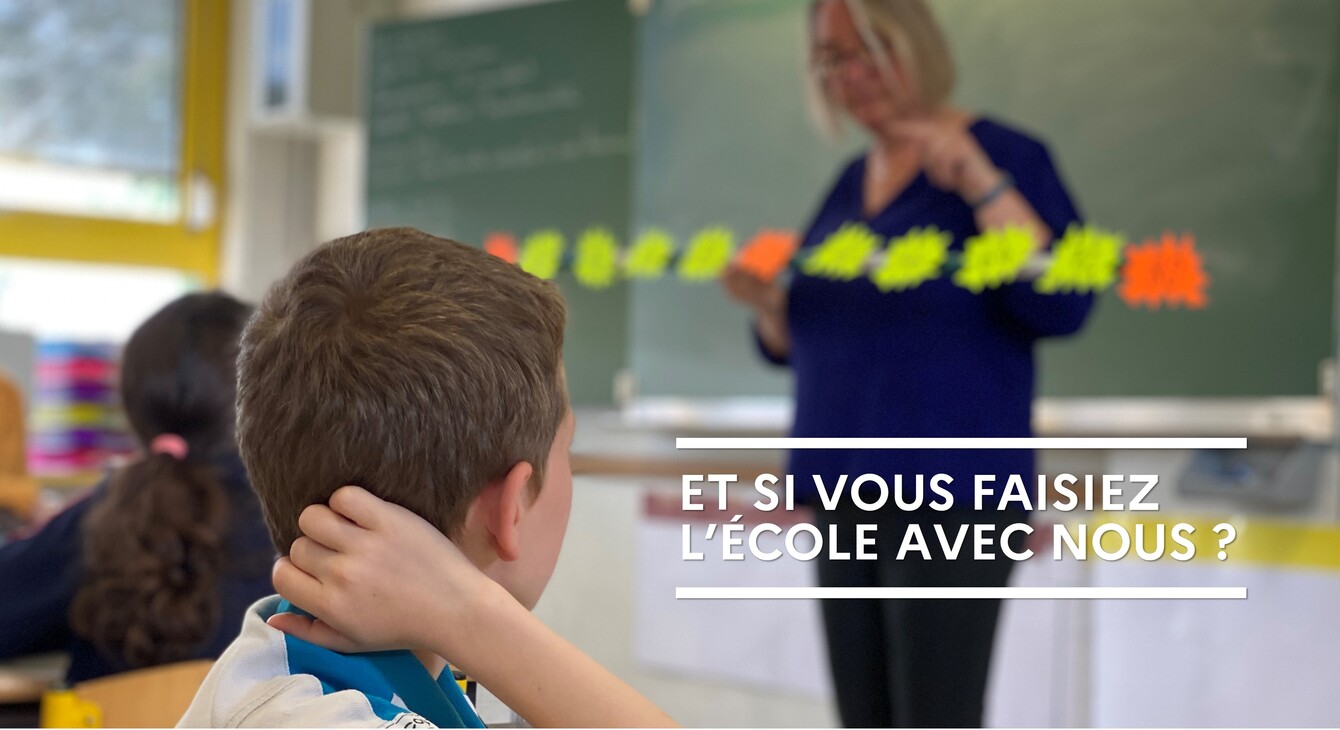 Fond de chapô l'académie recrute