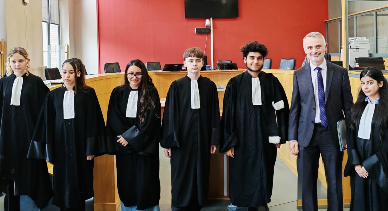 Collège A. Rimbaud tribunal